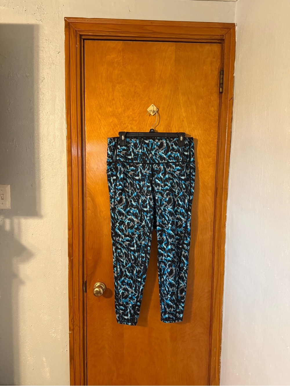 DSG Black and Teal Abstract Print Leggings